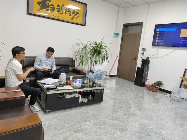 蘇州客戶考察稻殼炭化爐,北斗機(jī)械等你解鎖精彩！